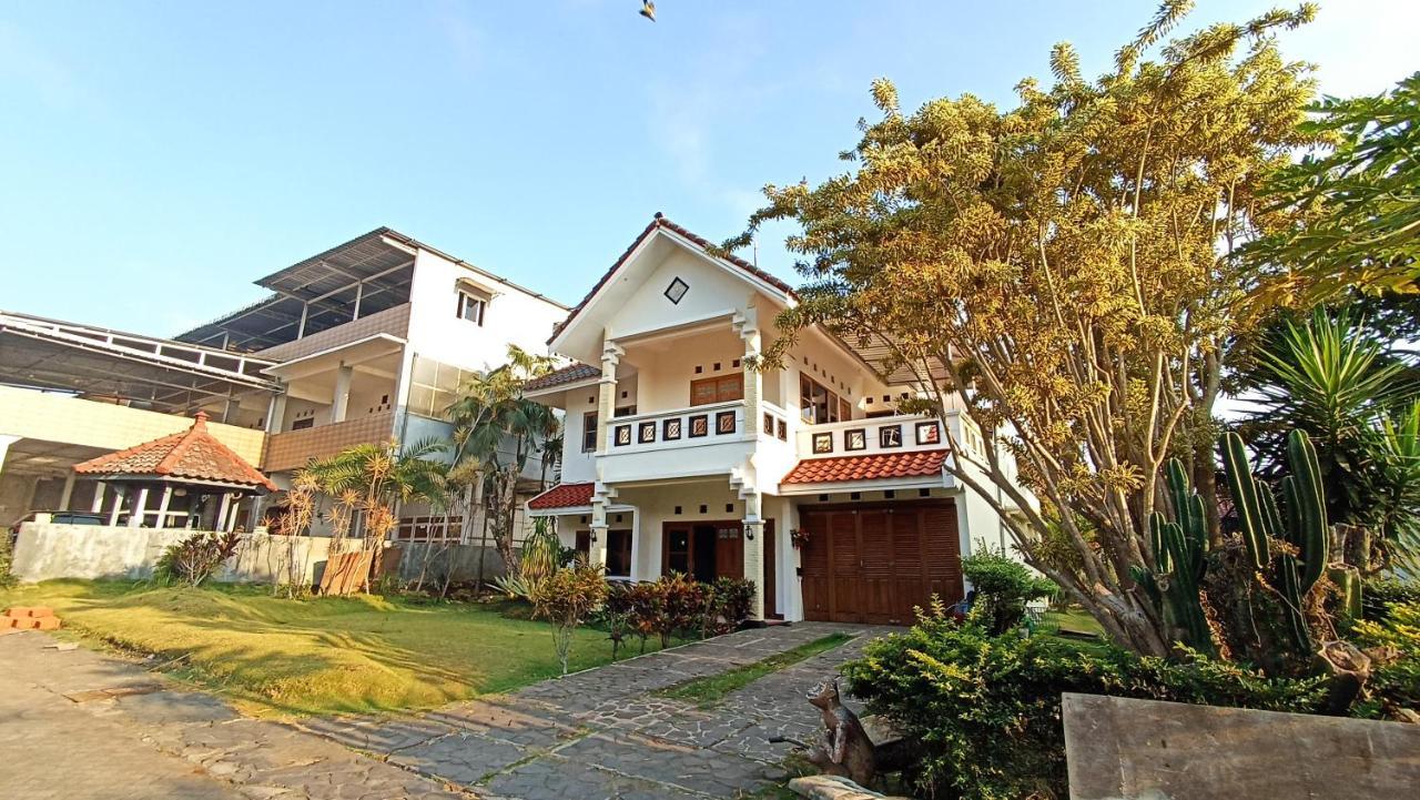 Villa Ohana Batu Exterior foto